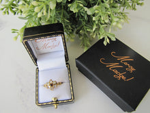 Charger l'image dans la galerie, Georgian 15ct Gold & Topaz Flower Ring