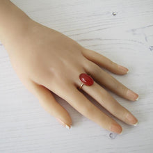 Charger l'image dans la galerie, Art Deco 18ct Gold Carnelian Bezel Ring - MercyMadge