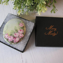 Charger l'image dans la galerie, Antique Edwardian Porcelain Hand Painted English Rose Brooch