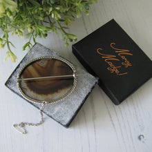 Charger l'image dans la galerie, Antique Victorian Scottish Agate Sterling Silver Brooch