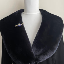 Charger l'image dans la galerie, Victorian 9ct Gold Sweetheart Brooch