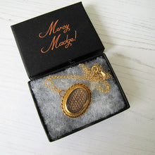 Carica l'immagine nel visualizzatore di Gallery, Antique 15ct Gold Locket Pendant, Mourning For Edward Aged 8 - MercyMadge