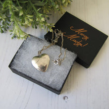 Charger l'image dans la galerie, Japanese Aesthetic Sterling Silver Heart Locket