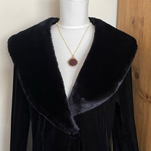 Load image into Gallery viewer, Victorian 9ct Gold Bloodstone & Carnelian Spinner Fob