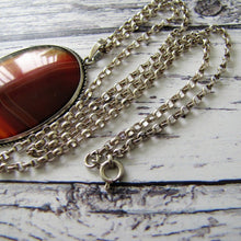 Charger l'image dans la galerie, Antique Victorian Scottish Banded Agate Silver Pendant Necklace - MercyMadge