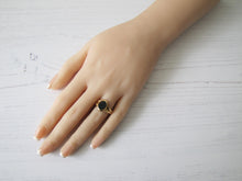 Charger l'image dans la galerie, Victorian 18ct Gold Bloodstone Ring - MercyMadge