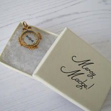 Cargar imagen en el visor de la galería, Antique Gold Gilt Compass Pendant Fob - MercyMadge