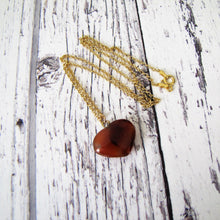 Charger l'image dans la galerie, Victorian Carved Hardstone Heart Pendant Necklace - MercyMadge