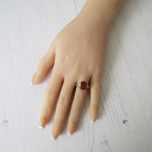 Cargar imagen en el visor de la galería, Art Deco 9ct Gold Citrine Ring - MercyMadge
