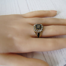 Charger l'image dans la galerie, Victorian 18ct Gold, Enamel, Sapphire & Pearl Mourning Ring - MercyMadge