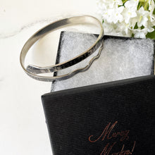 Carica l'immagine nel visualizzatore di Gallery, Art Deco Egyptian Revival Niello Silver Serpent Bracelet