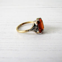 Cargar imagen en el visor de la galería, Art Deco 9ct Gold Citrine Ring - MercyMadge