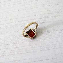 Cargar imagen en el visor de la galería, Art Deco 9ct Gold Citrine Ring - MercyMadge