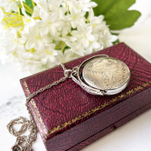 Carica l'immagine nel visualizzatore di Gallery, Vintage English Sterling Silver Spinner Locket & Chain