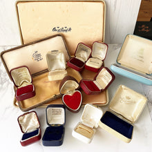 Carica l'immagine nel visualizzatore di Gallery, Vintage 1950's to 1970s Retailers Jewellery Boxes