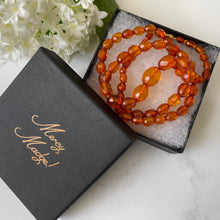 Lade das Bild in den Galerie-Viewer, Vintage 22" Natural Baltic Amber Faceted Bead Necklace