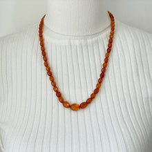 Lade das Bild in den Galerie-Viewer, Vintage 22" Natural Baltic Amber Faceted Bead Necklace