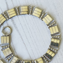 Charger l'image dans la galerie, Victorian Sterling Silver Book Chain Necklace