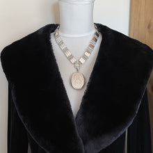 Charger l'image dans la galerie, Victorian Sterling Silver Book Chain Necklace