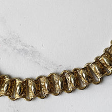 Carica l'immagine nel visualizzatore di Gallery, Georgian Engraved Pinchbeck Gold Choker Necklace