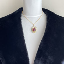 Lade das Bild in den Galerie-Viewer, Victorian Rhodolite Garnet 14ct Gold Pendant Locket