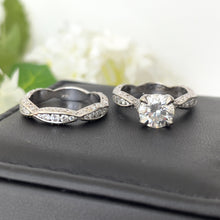 Cargar imagen en el visor de la galería, Pre-Owned 14ct White Gold & Diamond Tacori Wedding & Engagement Ring Set