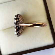 Cargar imagen en el visor de la galería, Georgian 18ct Gold Baguette Sapphire Cluster Ring