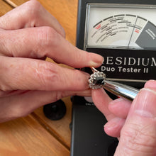 Cargar imagen en el visor de la galería, Georgian 18ct Gold Baguette Sapphire Cluster Ring