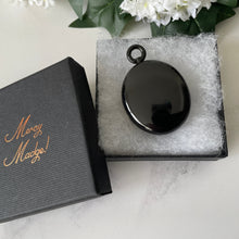 Cargar imagen en el visor de la galería, Large Victorian Carved Whitby Jet Portrait Locket