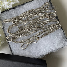 Cargar imagen en el visor de la galería, Antique Victorian Sterling Silver Guard Chain With Dog-Clip