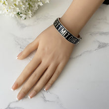 Carica l'immagine nel visualizzatore di Gallery, Victorian Silver, Black Enamel Pearl Star Mourning Bracelet Engraved "Gott Mit Dir"