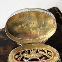Carica l'immagine nel visualizzatore di Gallery, Georgian Silver Vinaigrette, William Pugh 1804 Birmingham