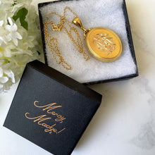 Carica l'immagine nel visualizzatore di Gallery, Victorian 18ct Gold On Silver Book Chain Locket