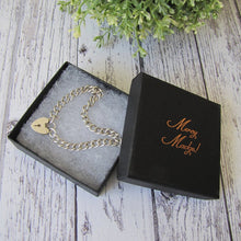 Charger l'image dans la galerie, Victorian Style Silver Curb Chain Bracelet, Heart Padlock Clasp - MercyMadge