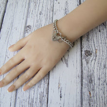 Charger l'image dans la galerie, Victorian Style Silver Curb Chain Bracelet, Heart Padlock Clasp - MercyMadge