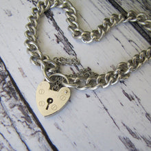 Charger l'image dans la galerie, Victorian Style Silver Curb Chain Bracelet, Heart Padlock Clasp - MercyMadge
