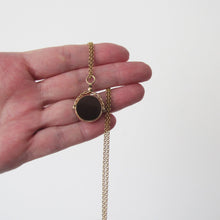 Carica l'immagine nel visualizzatore di Gallery, Antique 9ct Gold Bloodstone & Carnelian Spinner Fob. - MercyMadge