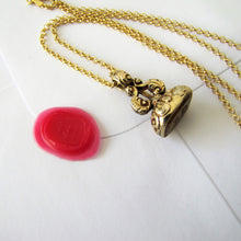 Charger l'image dans la galerie, Georgian 15ct Gold Citrine Seal Fob - MercyMadge