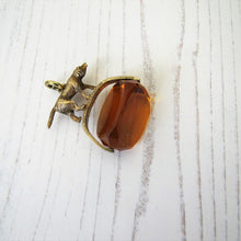Cargar imagen en el visor de la galería, Antique Gold & Citrine Spinner Watch Fob, Hunting Dog - MercyMadge