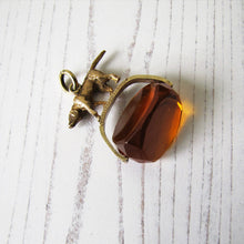 Cargar imagen en el visor de la galería, Antique Gold & Citrine Spinner Watch Fob, Hunting Dog - MercyMadge