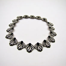 Cargar imagen en el visor de la galería, Vintage Modernist Sterling Silver & Onyx Necklace, Los Ballesteros, Taxco, Mexico