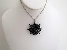 Charger l'image dans la galerie, Georgian/Victorian Vauxhall Glass Pendant Necklace - MercyMadge