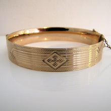 Cargar imagen en el visor de la galería, Antique 9ct Rolled Gold Engraved Bangle Bracelet. - MercyMadge