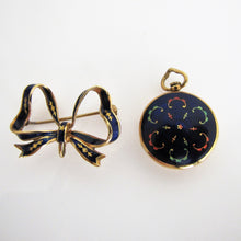 Lade das Bild in den Galerie-Viewer, Vintage 18ct Gold Blue Enamel Locket With Detachable Bow Brooch. - MercyMadge