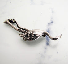 Charger l'image dans la galerie, Vintage Sterling Silver Stork Brooch. - MercyMadge