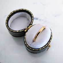 Load image into Gallery viewer, Art Deco 22ct Yellow Gold Slim Wedding Band Ring, Chester Hallmarks - MercyMadge