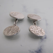 Cargar imagen en el visor de la galería, Antique English Sterling Silver Cufflinks. Edwardian Victorian Engraved Oval Cuff Links. - MercyMadge