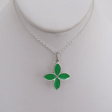 Lade das Bild in den Galerie-Viewer, Pandora Silver Enamel Flower Pendant Necklace. - MercyMadge