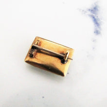 Lade das Bild in den Galerie-Viewer, Georgian Mourning Cravat Pin, 9ct Gold, Black Enamel. - MercyMadge