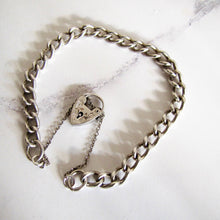 Cargar imagen en el visor de la galería, Sterling Silver Curb Chain Bracelet, Engraved Heart Padlock Clasp - MercyMadge